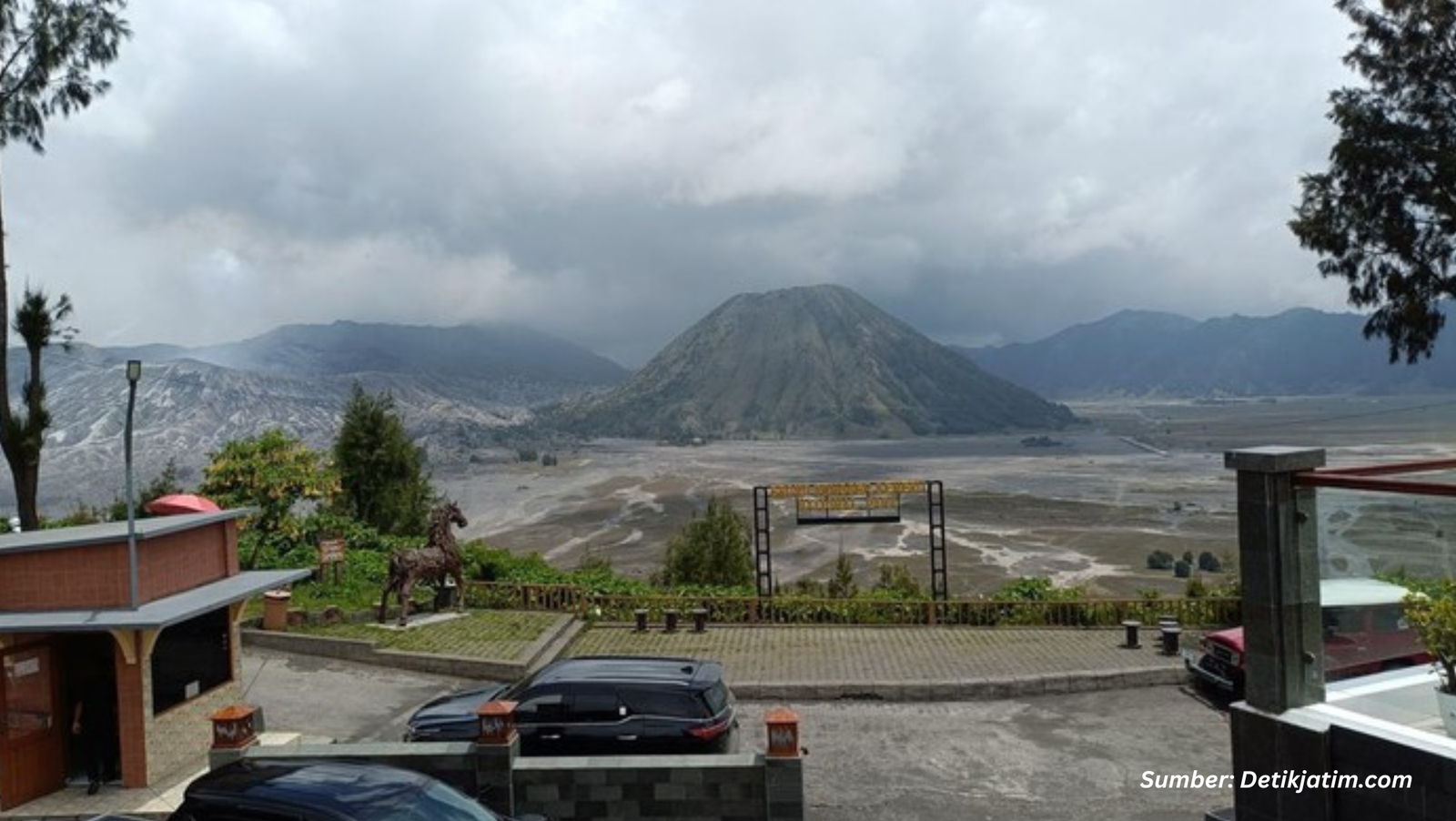 TNBTS Pastikan Wisata Bromo Tetap Beroperasi, Erupsi Semeru Tidak Berdampak ke Kawasan Wisata